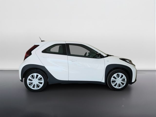 Toyota Aygo X - 1.0 Active 72cv - foto 4 di 4