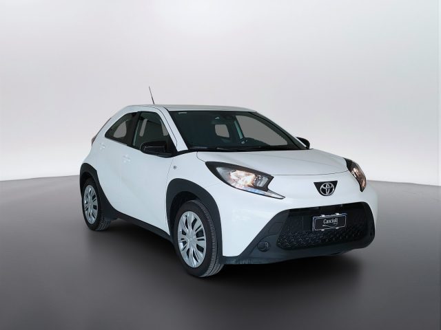 Toyota Aygo X - 1.0 Active 72cv - foto 3 di 4