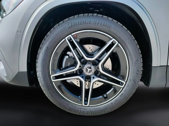 Mercedes-Benz GLA 180 - foto 4 di 4