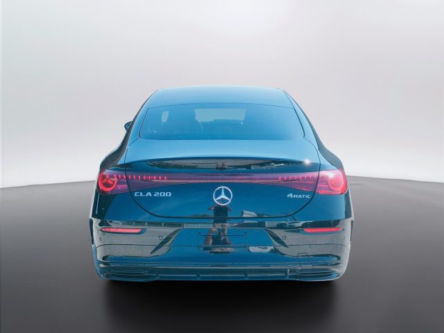 Mercedes-Benz CLA 200 4MATIC - foto 4 di 4