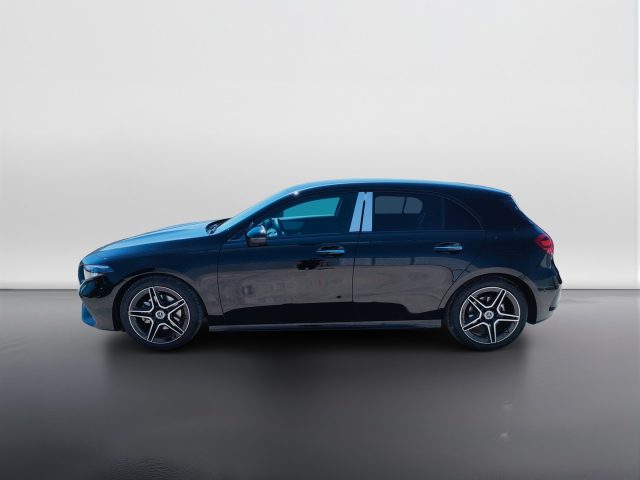 Mercedes-Benz A 180 d Automatic - foto 3 di 4