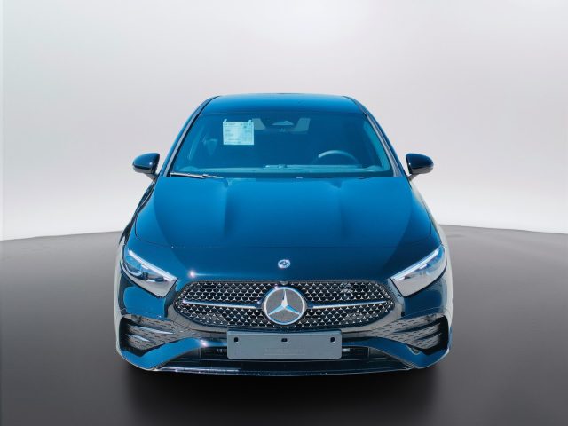 Mercedes-Benz A 180 d Automatic - foto 2 di 4