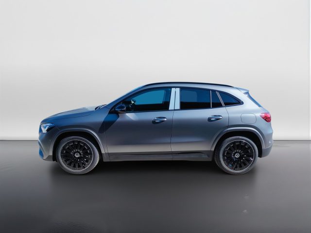 Mercedes-Benz GLA 200 d - foto 3 di 4