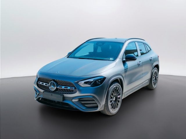 Mercedes-Benz GLA 200 d nuovo a MOSCIANO SANT ANGELO