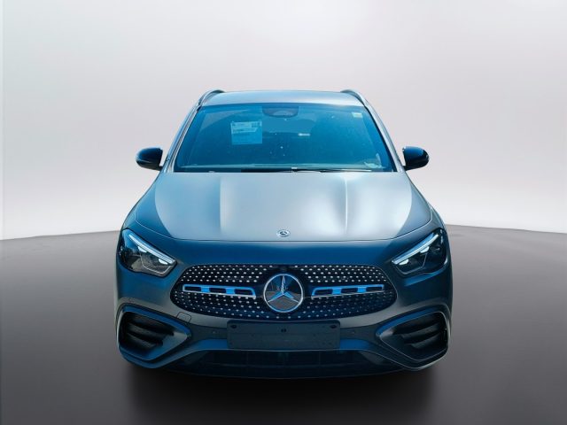 Mercedes-Benz GLA 200 d - foto 2 di 4
