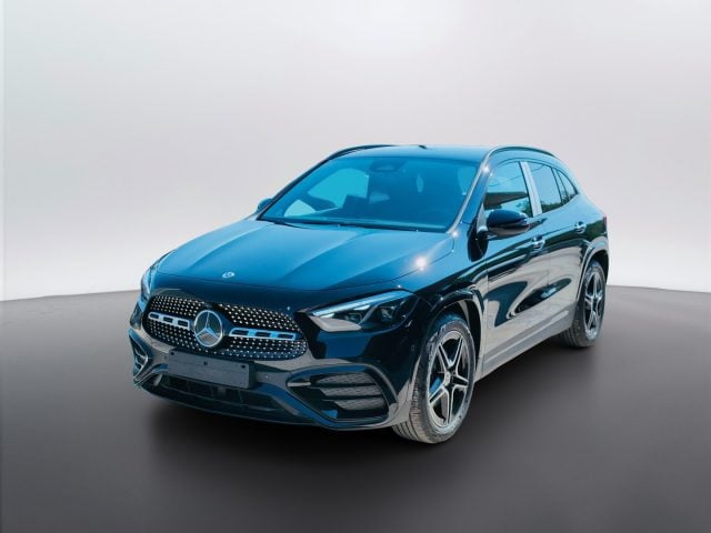 Mercedes-Benz GLA 200 d nuovo a MOSCIANO SANT ANGELO