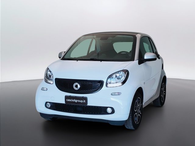 smart forTwo III 2015 - 1.0 Passion 71cv twinamic my18 usato a MOSCIANO SANT ANGELO