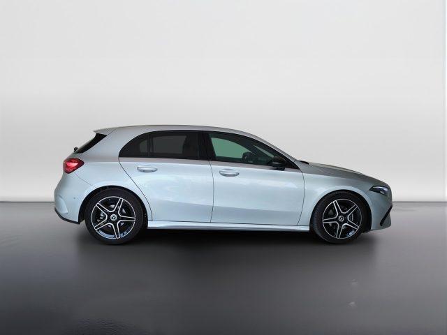 Mercedes-Benz A 180 Classe A - W177 2023 - d AMG Line Advanced Plus a - foto 4 di 4