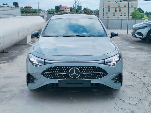 Mercedes-Benz CLA 200 - foto 3 di 4