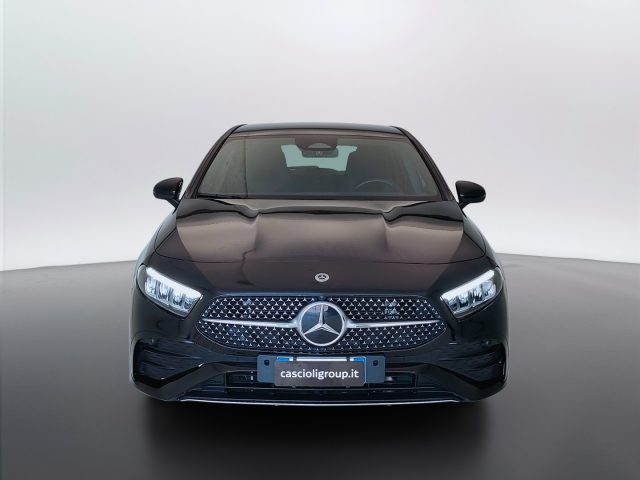 Mercedes-Benz A 180 Classe A - W177 2023 - AMG Line Advanced Plus aut - foto 2 di 4