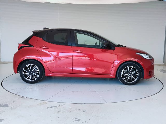 Toyota Yaris IV 2020 - 1.5h Style - foto 4 di 4