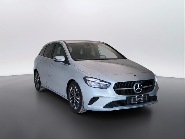 Mercedes-Benz CLA sse B - W247 2023 - B 180 d Street Edition auto - foto 3 di 4