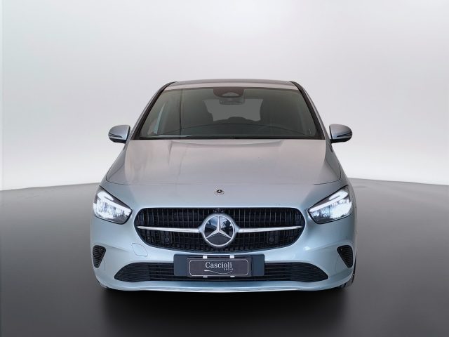 Mercedes-Benz CLA sse B - W247 2023 - B 180 d Street Edition auto - foto 2 di 4