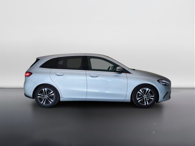 Mercedes-Benz CLA sse B - W247 2023 - B 180 d Street Edition auto - foto 4 di 4