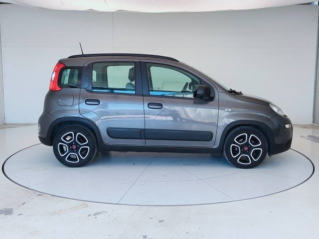 Fiat Panda III 2021 - 1.0 firefly hybrid City Life s&s 70cv - foto 4 di 4