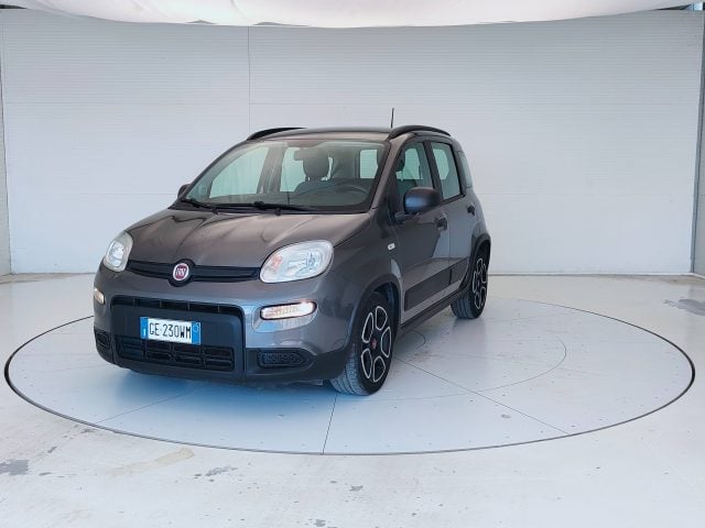 Fiat Panda III 2021 - 1.0 firefly hybrid City Life s&s 70cv usato a MOSCIANO SANT ANGELO