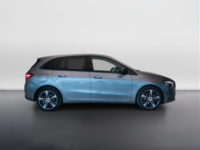 Mercedes-Benz CLA sse B - W247 2023 - B 250 e phev Progressive Advan - foto 4 di 4