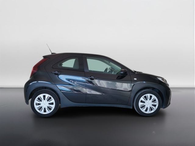 Toyota Aygo X - 1.0 Active 72cv s-cvt - foto 4 di 4