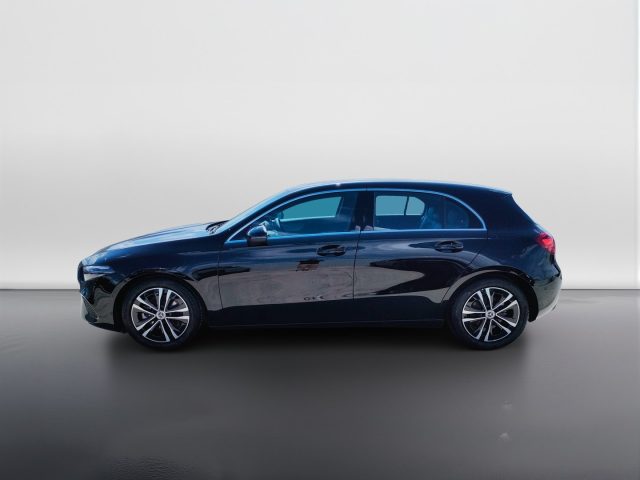 Mercedes-Benz A 180 d Automatic - foto 3 di 4