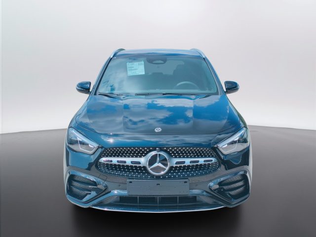Mercedes-Benz GLA 200 d - foto 2 di 4