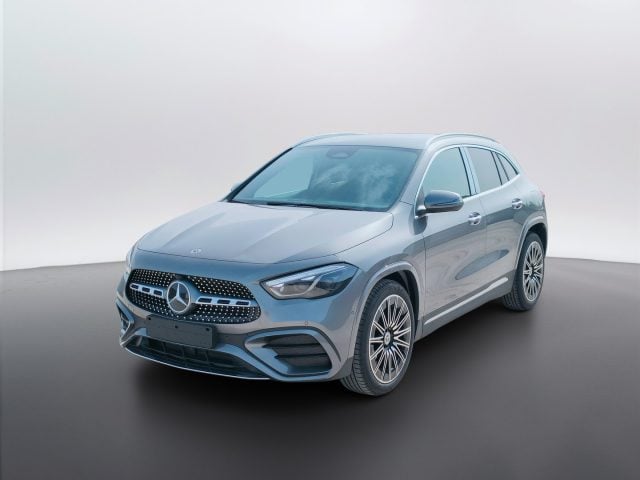 Mercedes-Benz GLA 200 d nuovo a MOSCIANO SANT ANGELO