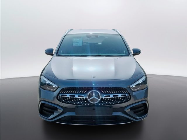 Mercedes-Benz GLA 200 d - foto 2 di 4