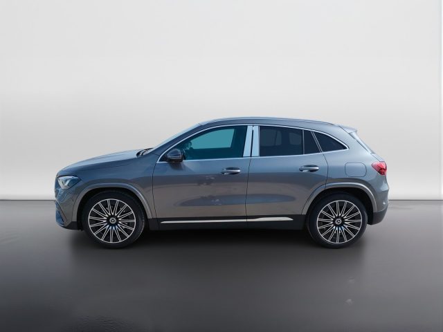 Mercedes-Benz GLA 200 d - foto 3 di 4