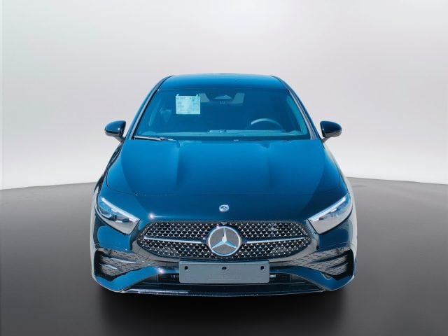 Mercedes-Benz A 180 d Automatic - foto 2 di 4