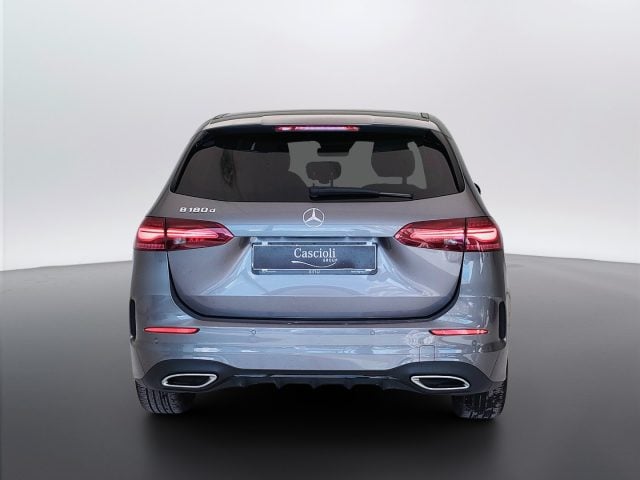 Mercedes-Benz CLA sse B - W247 2023 - B 180 d AMG Line Advanced Plus - foto 4 di 4