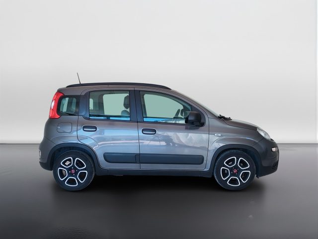 Fiat Panda III 2021 - 1.0 firefly hybrid City Life s&s 70cv - foto 4 di 4