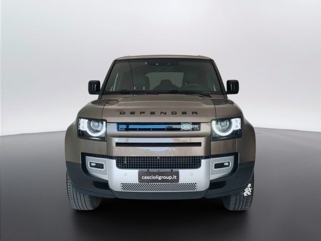 Land Rover Defender VII 2020 110 - 110 3.0d i6 mhev SE awd 200cv aut - foto 2 di 4