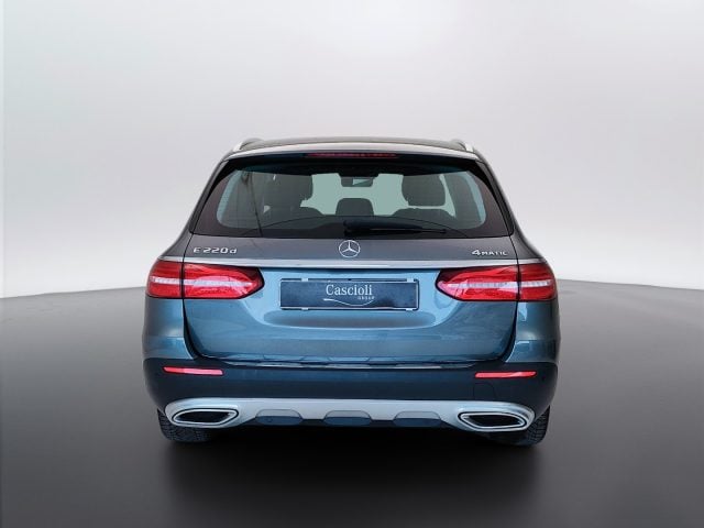 Mercedes-Benz CLA sse E - S213 SW All-Terrain - E SW All-Terrain 220 - foto 4 di 17