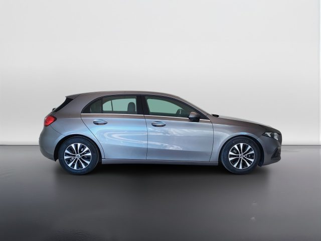 Mercedes-Benz A 160 Classe A - W177 2018 - Business - foto 4 di 17