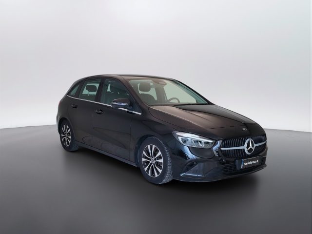 Mercedes-Benz CLA sse B - W247 2023 - B 180 d Advanced auto - foto 3 di 18