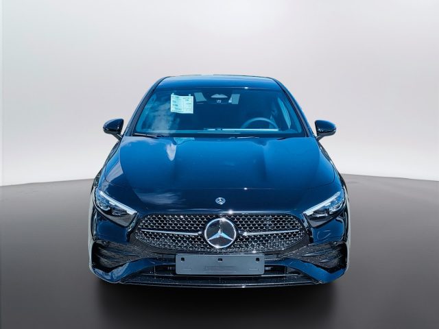 Mercedes-Benz A 180 d Automatic - foto 2 di 4