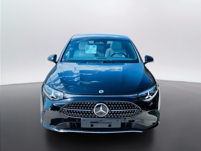 Mercedes-Benz CLA 200 - foto 2 di 4