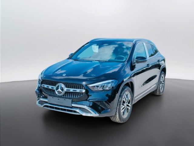 Mercedes-Benz GLA 180, in vendita a Mosciano Sant Angelo (TE)