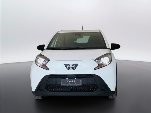 Toyota Aygo X - 1.0 Active 72cv - foto 2 di 4