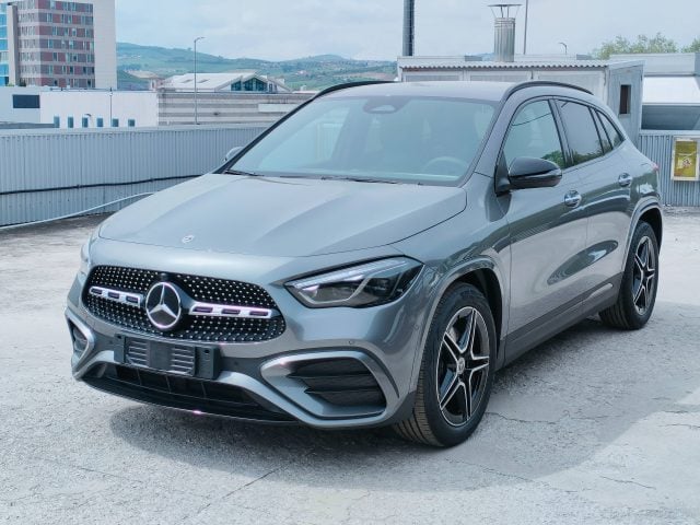Mercedes-Benz GLA 180 nuovo a MOSCIANO SANT ANGELO