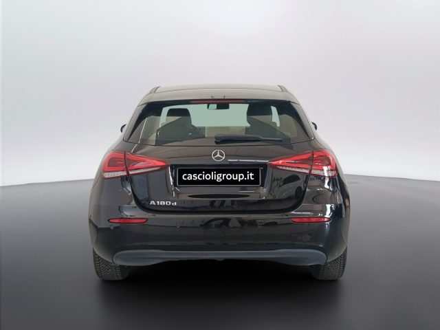 Mercedes-Benz A 180 Classe A - W177 2018 - d Sport Light auto - foto 4 di 20