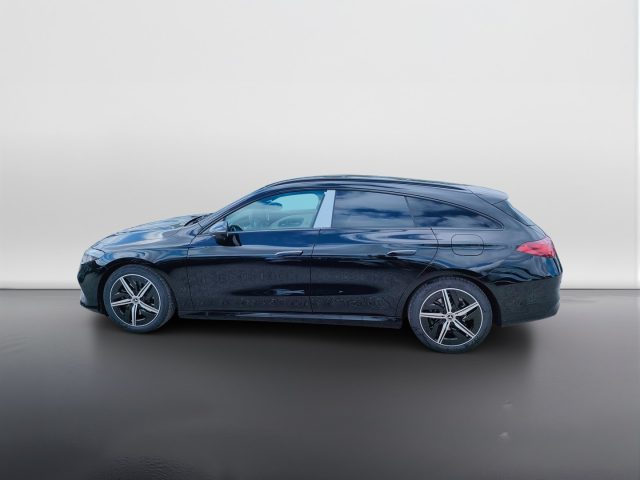 Mercedes-Benz CLA 200 Shooting Brake - foto 3 di 4