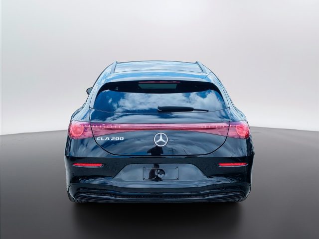 Mercedes-Benz CLA 200 Shooting Brake - foto 4 di 4
