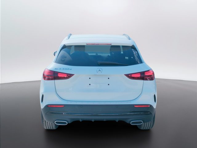 Mercedes-Benz GLA 200 d - foto 4 di 4