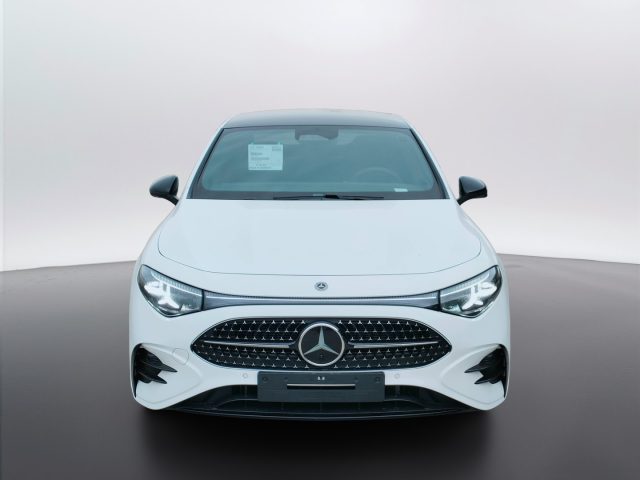 Mercedes-Benz CLA 200 4MATIC - foto 2 di 4
