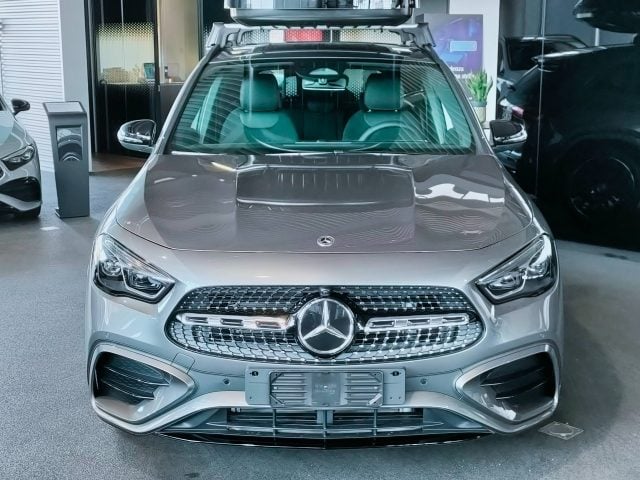 Mercedes-Benz GLA 200 d - foto 2 di 4