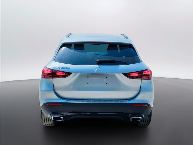 Mercedes-Benz GLA 200 d - foto 4 di 4