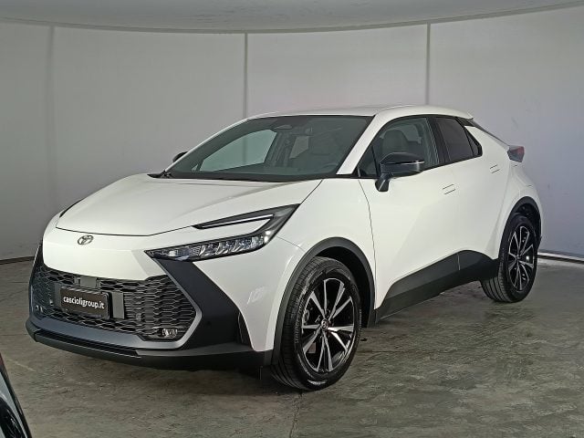 Toyota C-HR II 2023 - 2.0 phev Trend eco fwd e-cvt, del 2025, 35.680 km, in vendita a Mosciano Sant Angelo (TE)