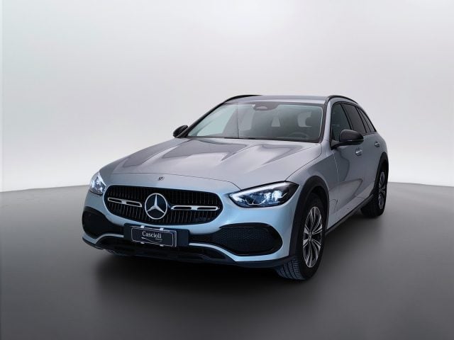 Mercedes-Benz CLA sse C-S206 SW All-Terrain - C SW All-Terrain 220 d, del 2023, 124.532 km, in vendita a Mosciano Sant Angelo (TE)