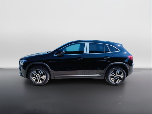 Mercedes-Benz GLA 200 d - foto 3 di 4