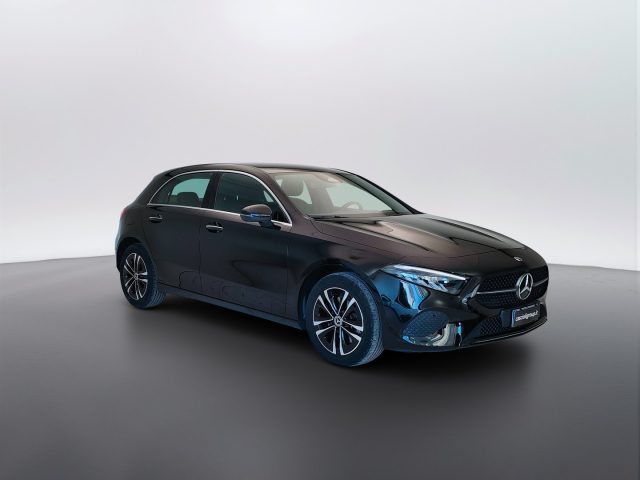 Mercedes-Benz A 250 Classe A - W177 2023 - e phev Progressive Advance - foto 3 di 4